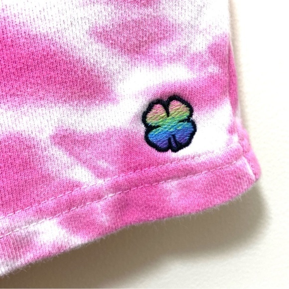 Lucky Brand Pride Tie Dye Clover Gender Neutral Shorts Elastic Waist LARGE - Picture 11 of 16